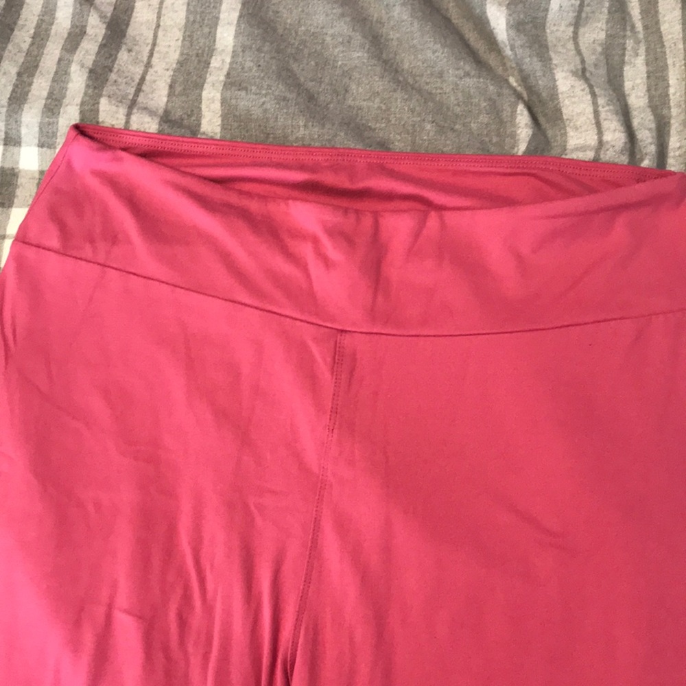 Lularoe Buttery Soft Pink Leggings